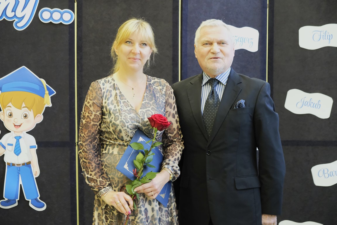 Nauczyciele z&nbsp;Nagrodami Burmistrza Gminy Pniewy