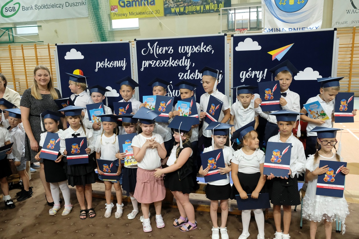 Uroczyste zakończenie Przedszkola "MIŚ" w&nbsp;Pniewach 2025/2026