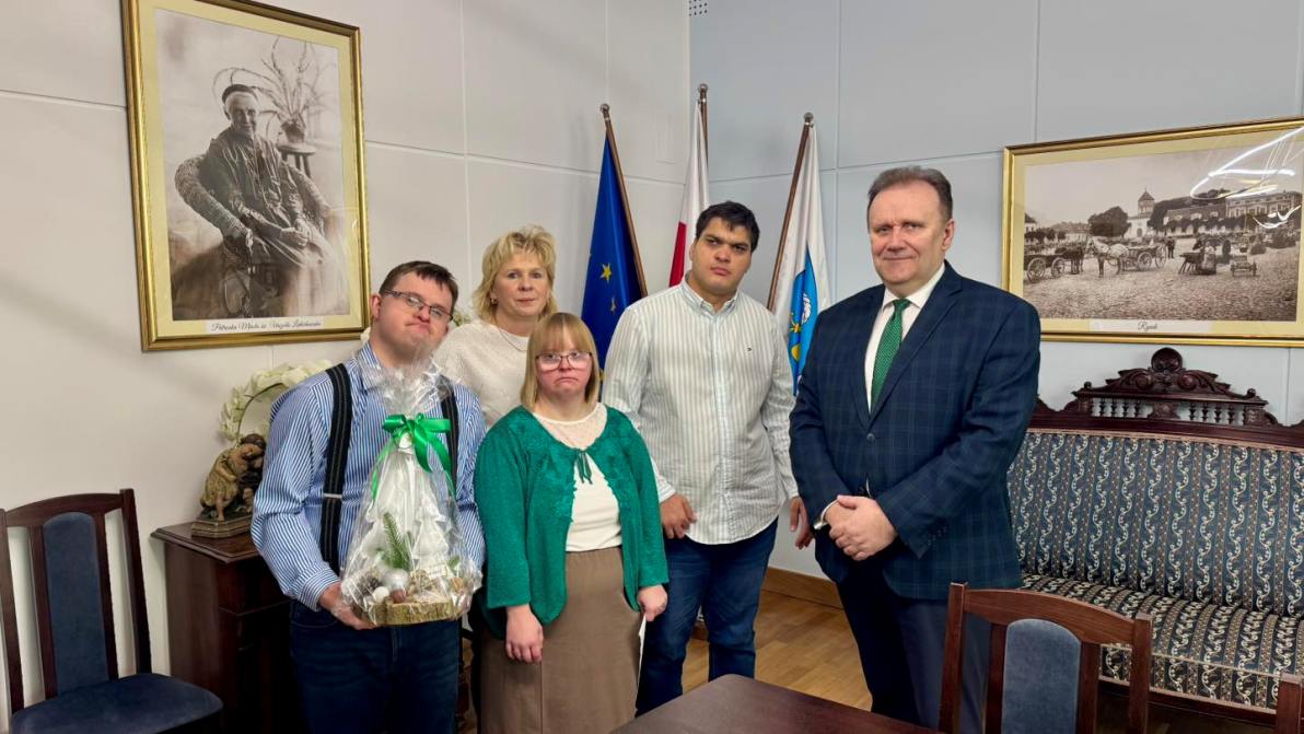 Delegacja Jawora z&nbsp;życzeniami