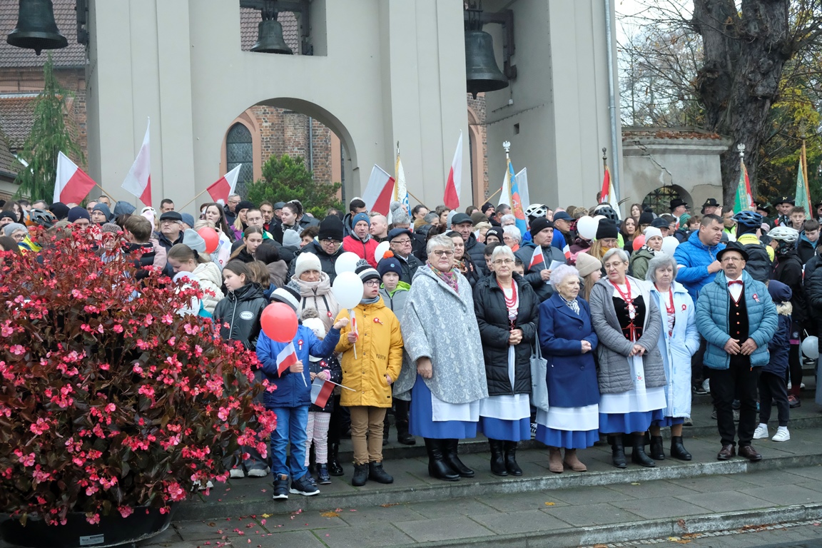 Odśpiewanie hymnu