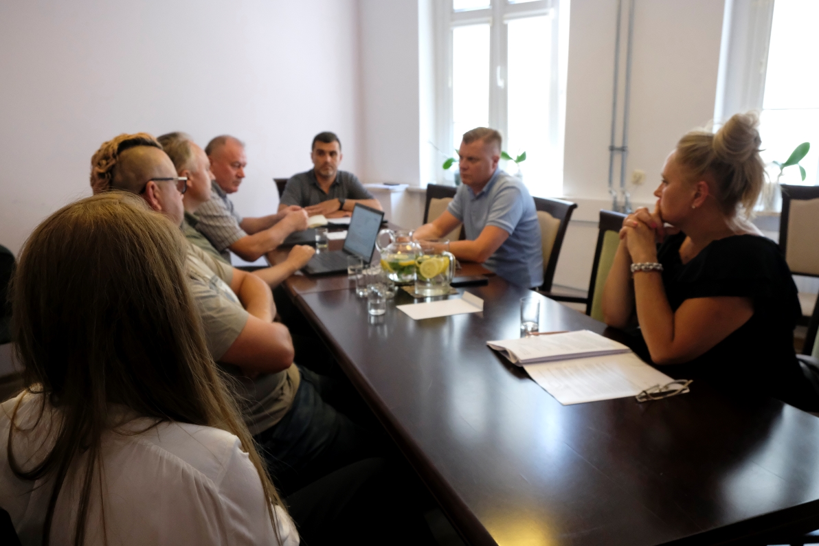 INFORMACJA Z POSIEDZENIA KOMISJI SKARG, WNIOSK&Oacute;W I PETYCJI