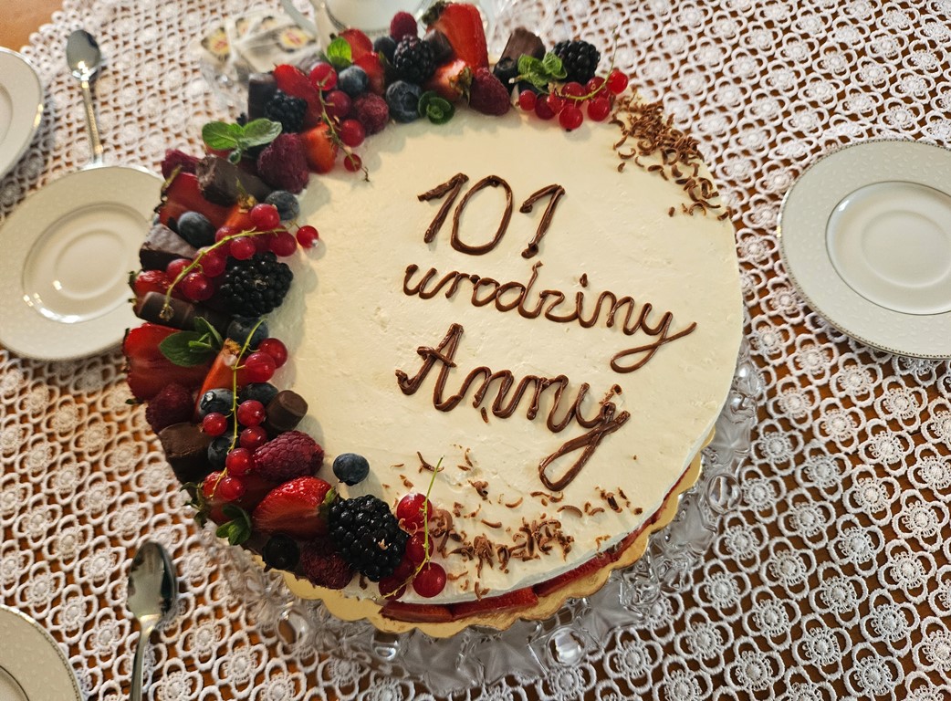 Serdeczne życzenia dla 101 letniej Pani Anny Pietrzak!