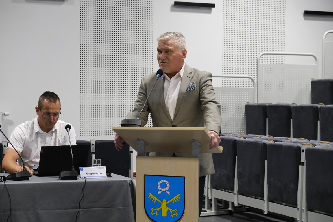 INFORMACJA Z IV SESJI RADY MIEJSKIEJ I POSIEDZEŃ KOMISJI