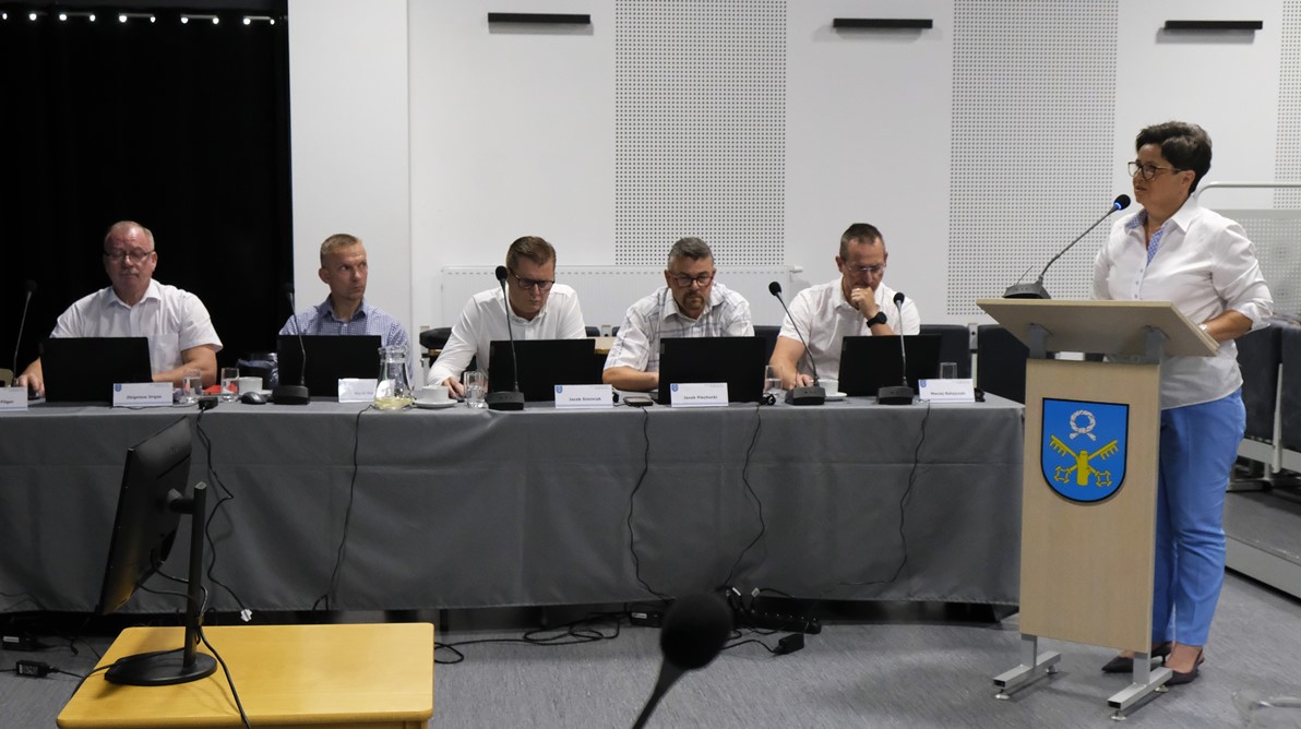 INFORMACJA Z IV SESJI RADY MIEJSKIEJ I POSIEDZEŃ KOMISJI