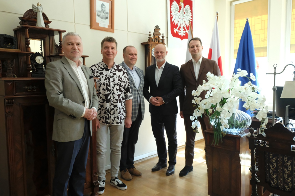 Spotkanie burmistrzów z posłem i radnym