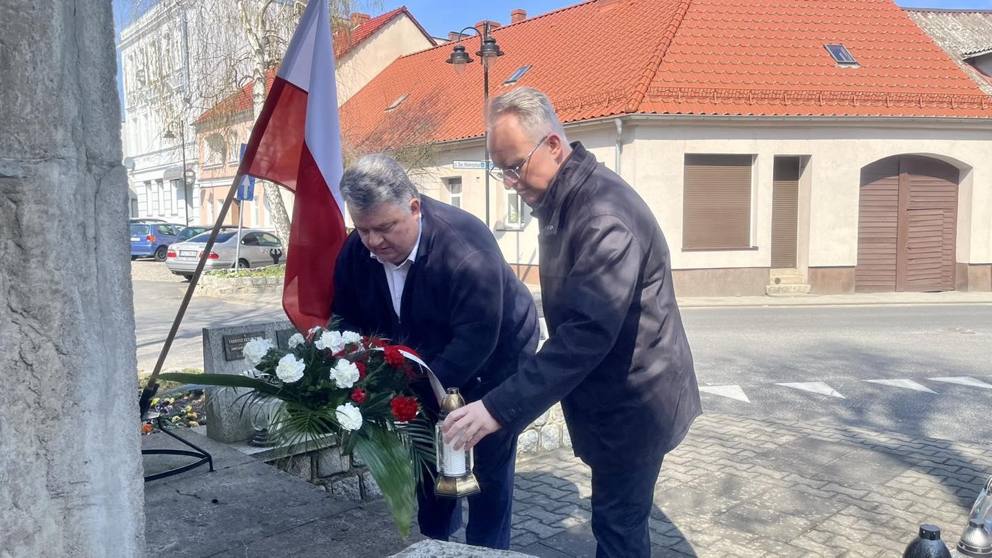 13-rocznica_katastrofy_smoleńskiej-jpg3