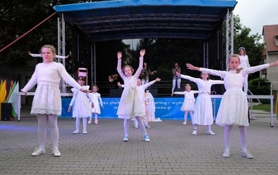 Zdjęcie do Wyjątkowy Koncert Uwielbienia