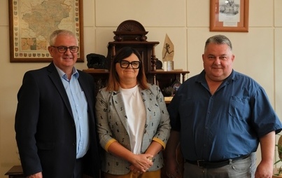 Zdjęcie do Wizyta wiceministra i starosty w Pniewach