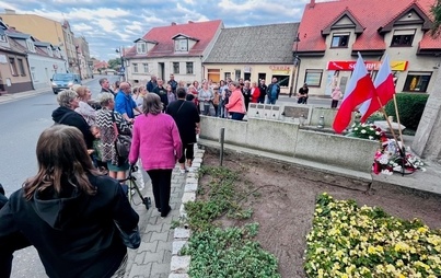 Zdjęcie do Spacer śladami pniewskich historii