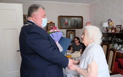 Zdjęcie do 96 urodziny Pani Zofii Talarowskiej