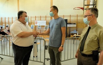 Zdjęcie do 5000 os&oacute;b zaszczepionych w pniewskim Punkcie Szczepień Powszechnych!