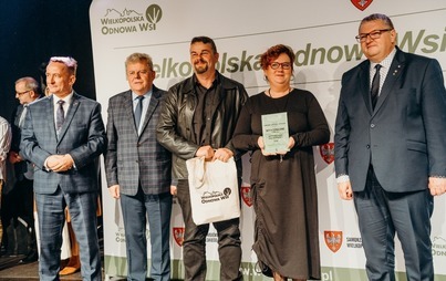 Zdjęcie do Nagrodzono &bdquo;Lider&oacute;w Wielkopolskiej Odnowy Wsi&rdquo;