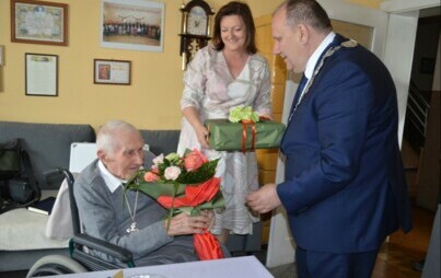 Zdjęcie do Urodziny najstarszego pniewianina