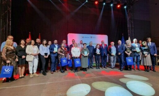 Zdjęcie do Nagrodzono &bdquo;Lider&oacute;w Wielkopolskiej Odnowy Wsi&rdquo;