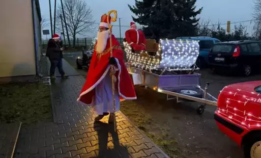 Zdjęcie do Pierwszy dzień z Mikołajem!