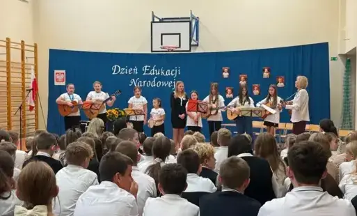 Ślubowanie klas pierwszych ze Szkoły Podstawowej w Nojewie