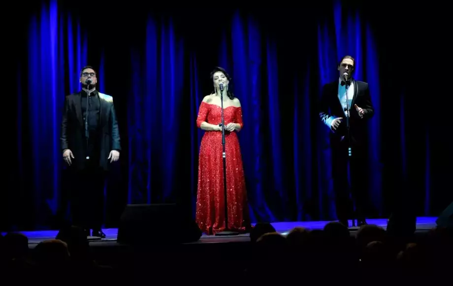 Koncert Śpiewającej Rodziny Kaczmarek w bibliotece