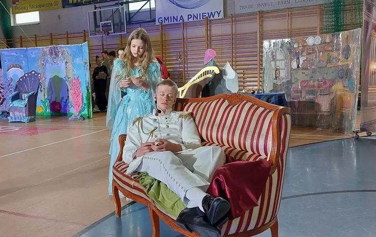 Praca wre! — Przygotowania do spektaklu "Mała Syrenka"