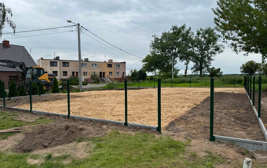 Otrzymaliśmy dofinansowanie na modernizację placu zabaw w Dębinie