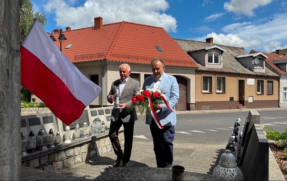11 lipca – Narodowy Dzień Pamięci Ofiar Ludobójstwa dokonanego przez ukraińskich nacjonalistów na obywatelach II Rzeczypospolitej Polskiej